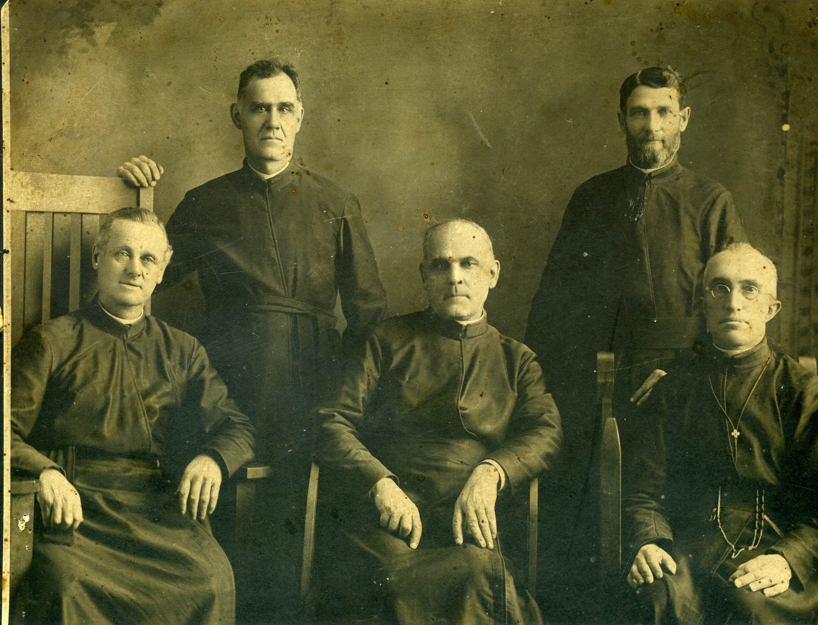 Prêtres 1908